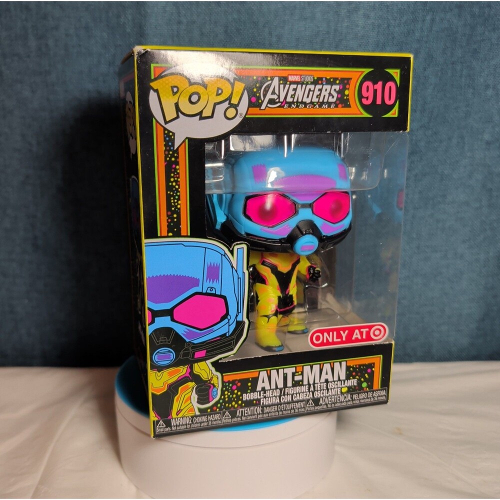 Funko Pop Ant-Man 910 Avengers Endgame Blacklight Target Exclusive PreOwned - Picture 14 of 16